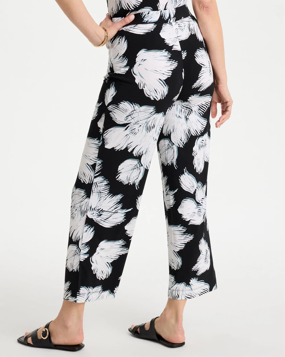 Travelers™ Knit Abstract Floral Cropped Pants Black - Chico's