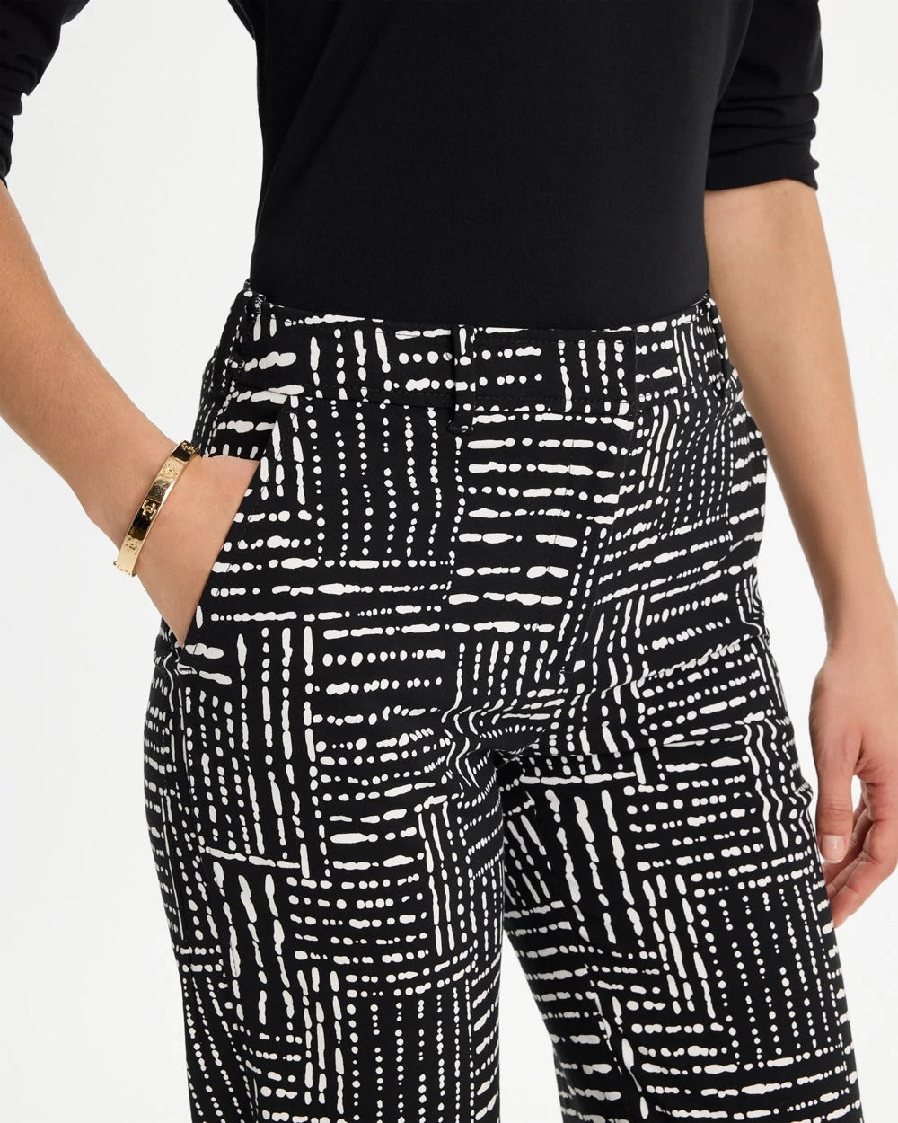 Emme Fly Front Straight Printed Crop Pants Black - Chico's
