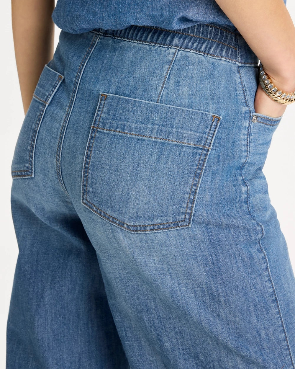 Lightweight Wide-Leg Ankle Jeans Lake Como Wash - Chico's
