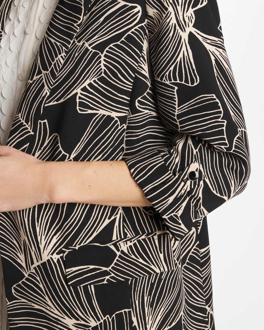Ginkgo Crepe Blazer Black - Chico's