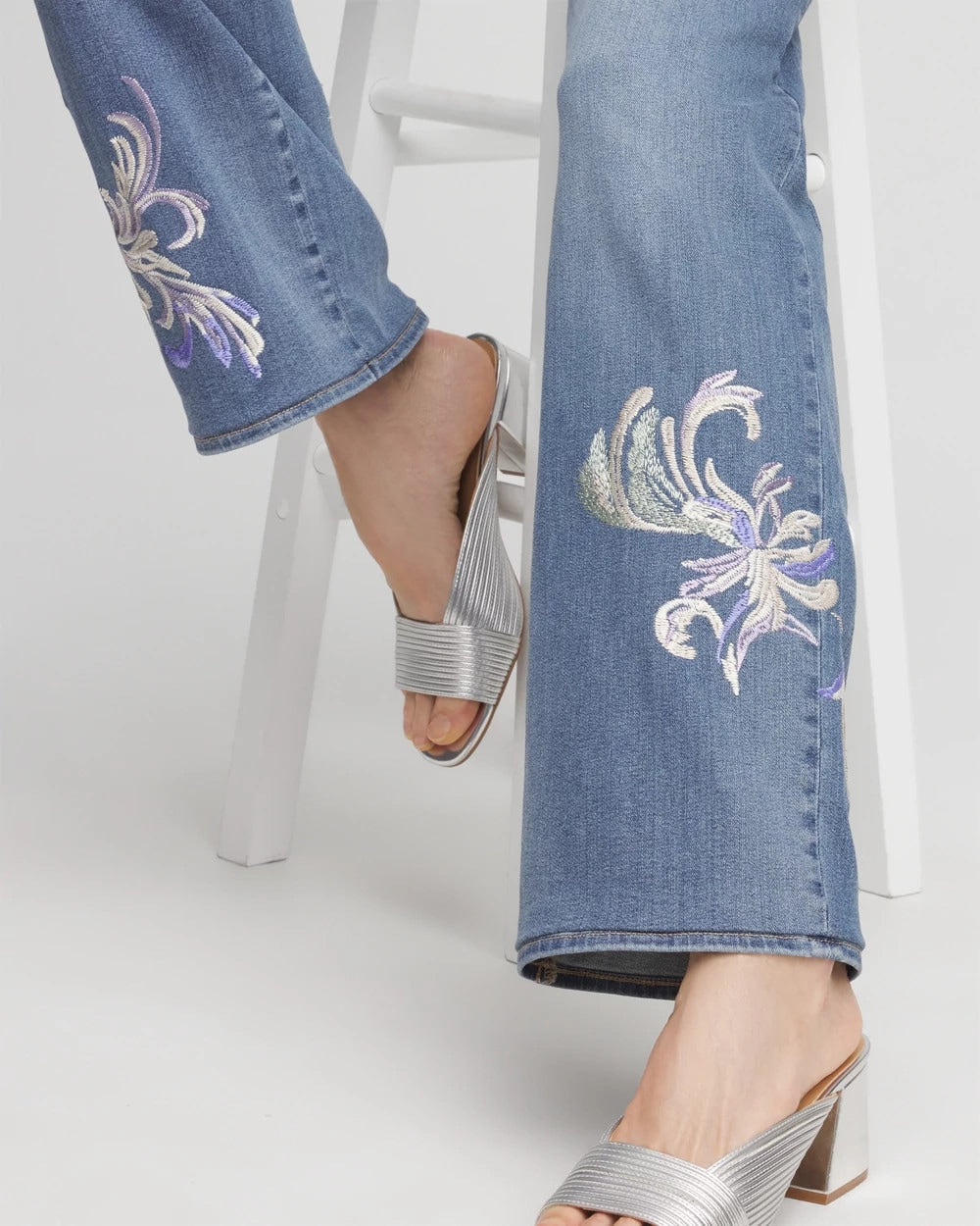 Embroidered Pull-On Wide-Leg Jeans Soraya Indigo - Chico's