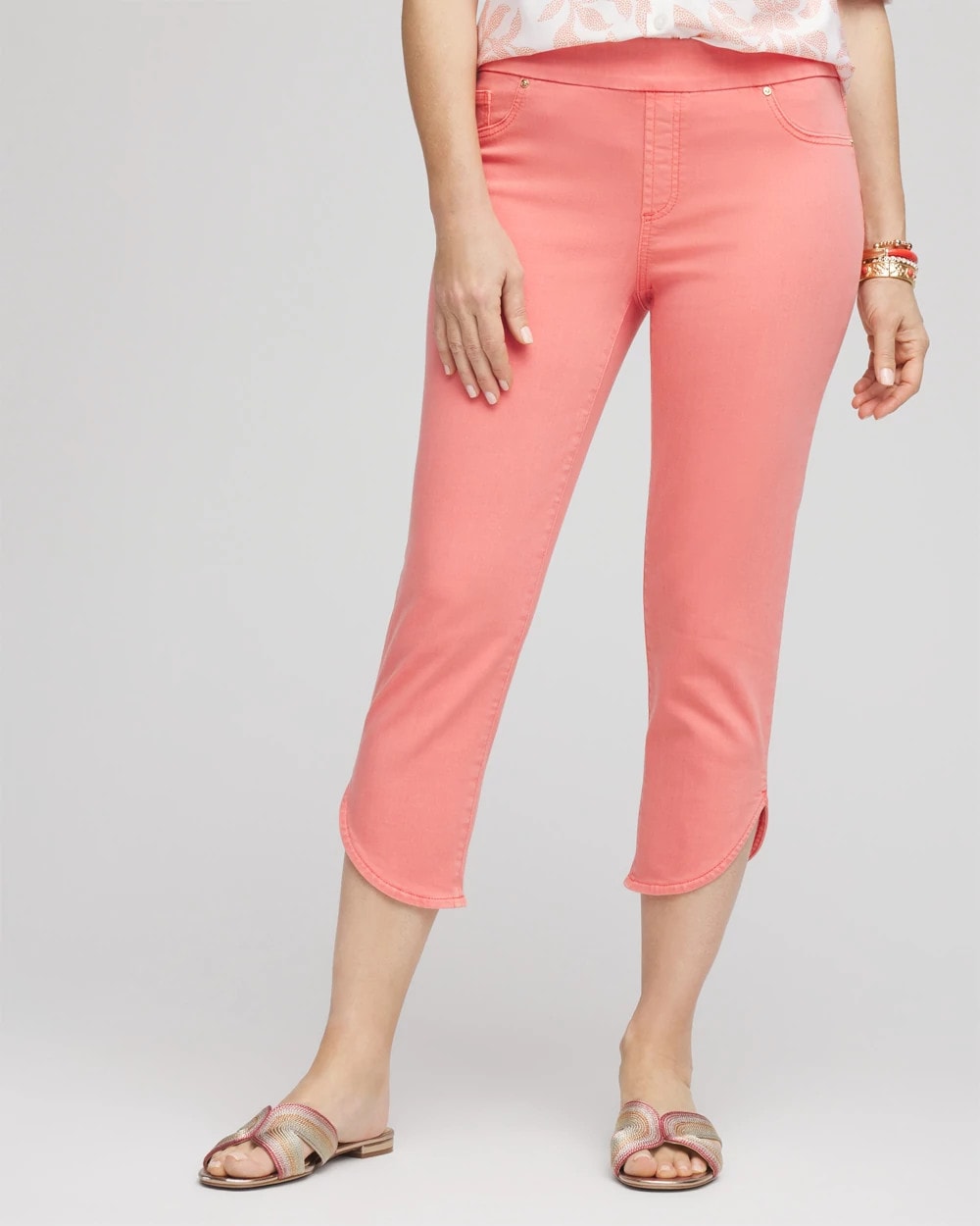 Pull-On Dolphin-Hemmed Capri Jeans Melon Mambo - Chico's
