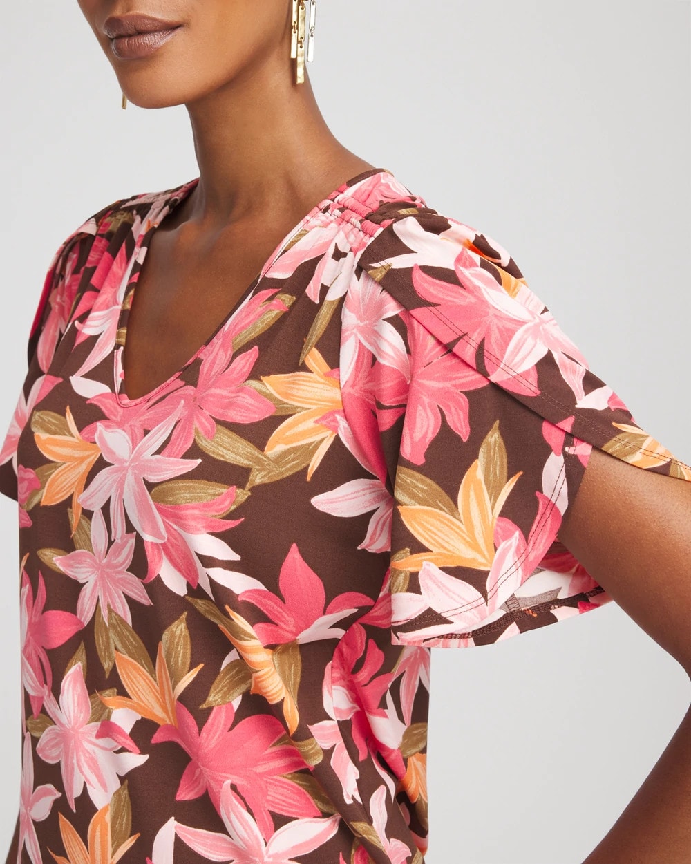 Floral Petal-Sleeve Voop Neck Tee Cacao - Chico's